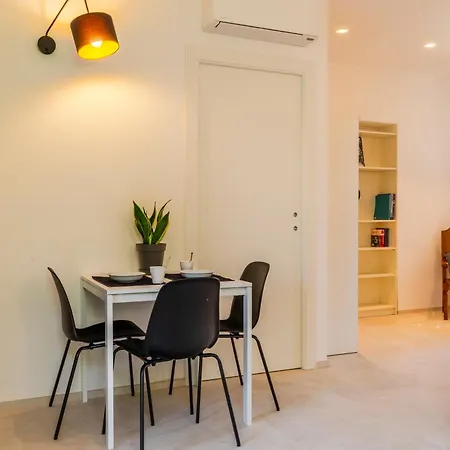 Magnolia House- Monolocale Con Ingresso Indipendente Апартаменты