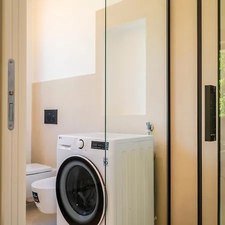 Апартаменты Magnolia House- Monolocale Con Ingresso Indipendente Чивитанова-Марке